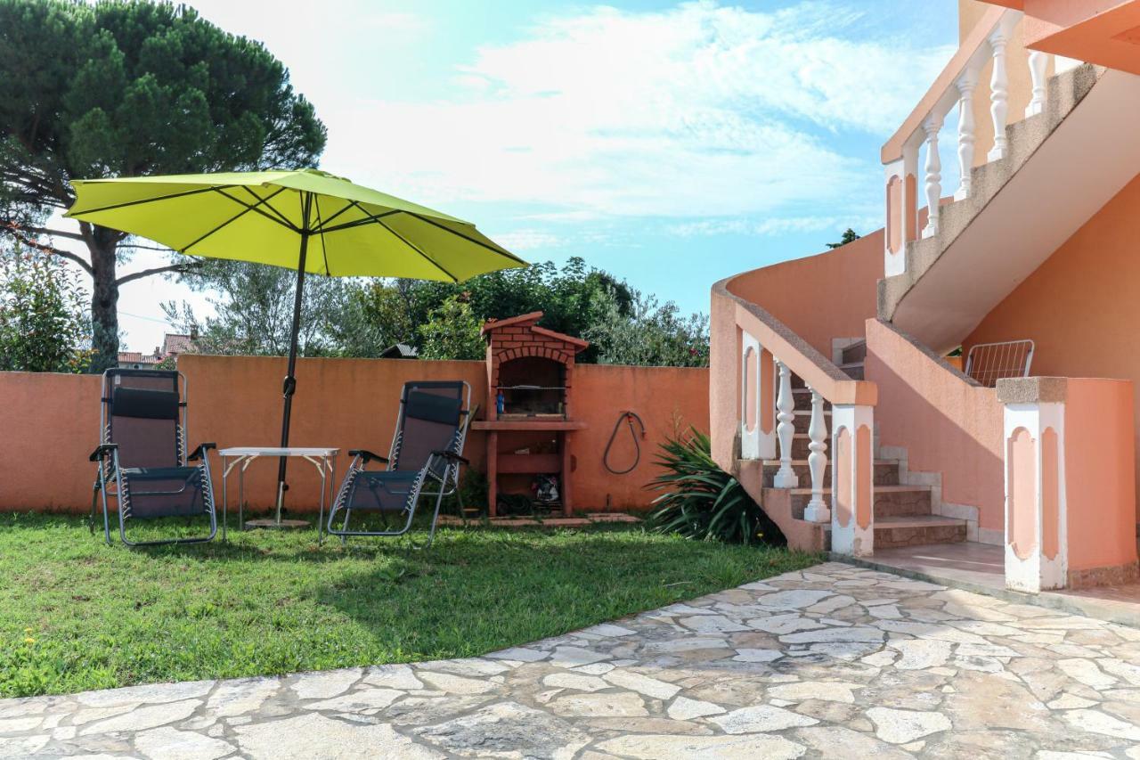 Apartamento Waimarie Fažana Exterior foto