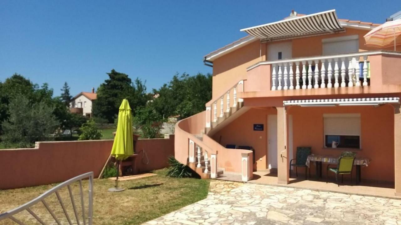 Apartamento Waimarie Fažana Exterior foto